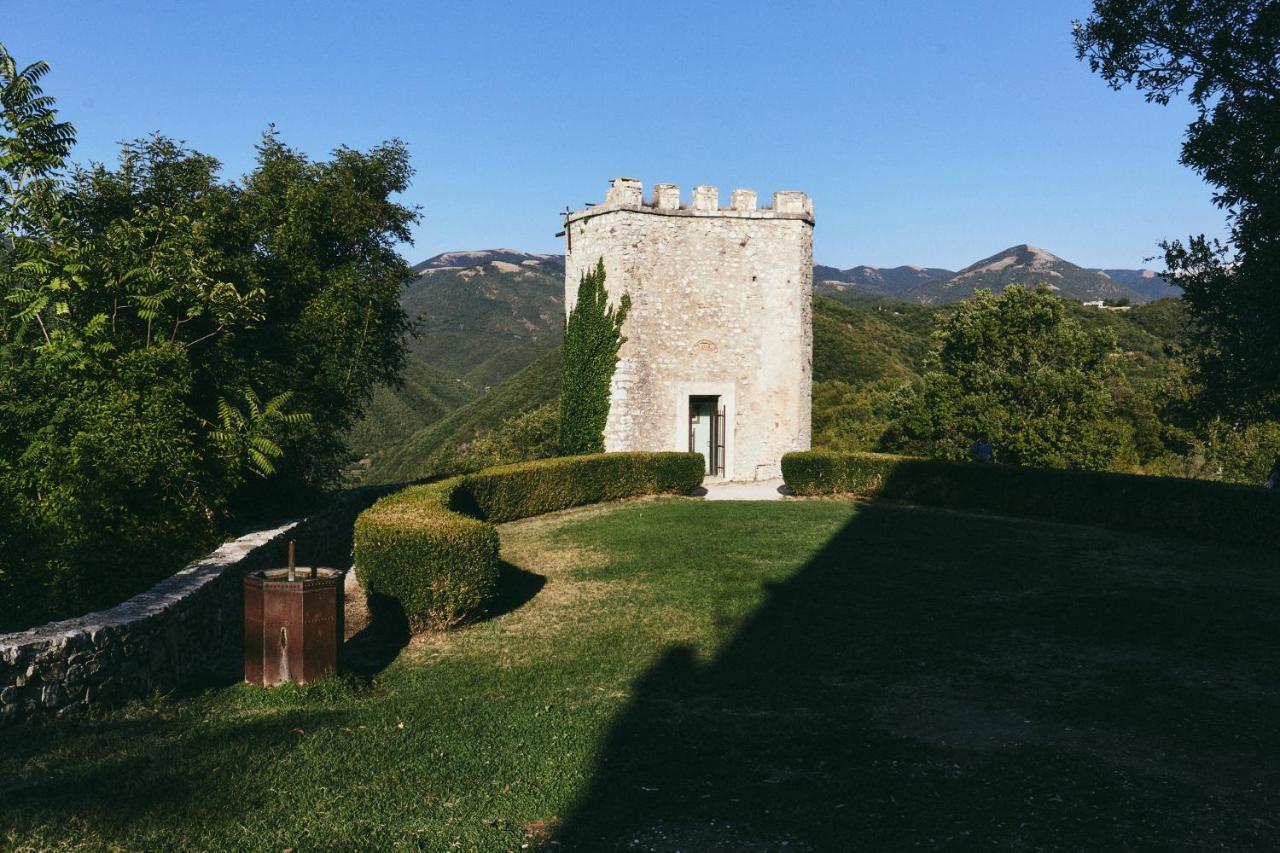 Albergo Diffuso Crispolti Labro Exterior foto