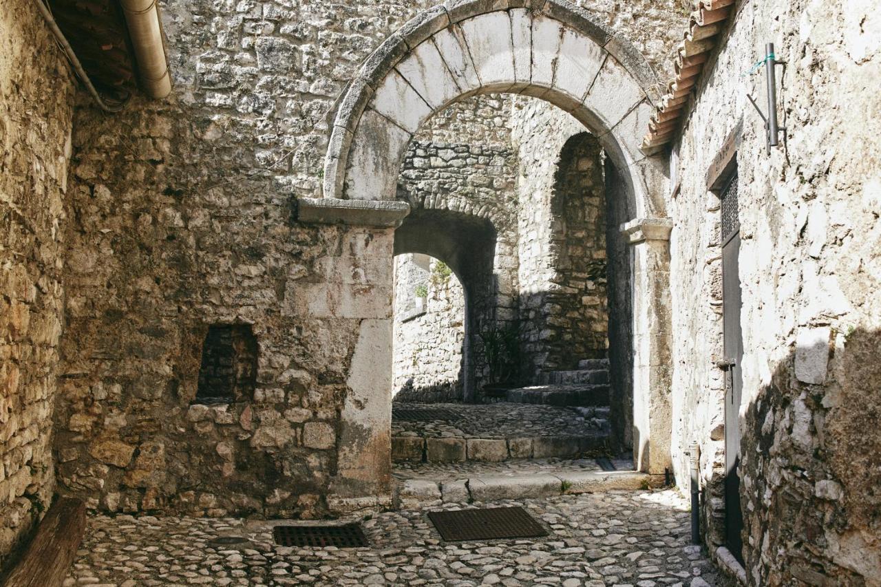 Albergo Diffuso Crispolti Labro Exterior foto