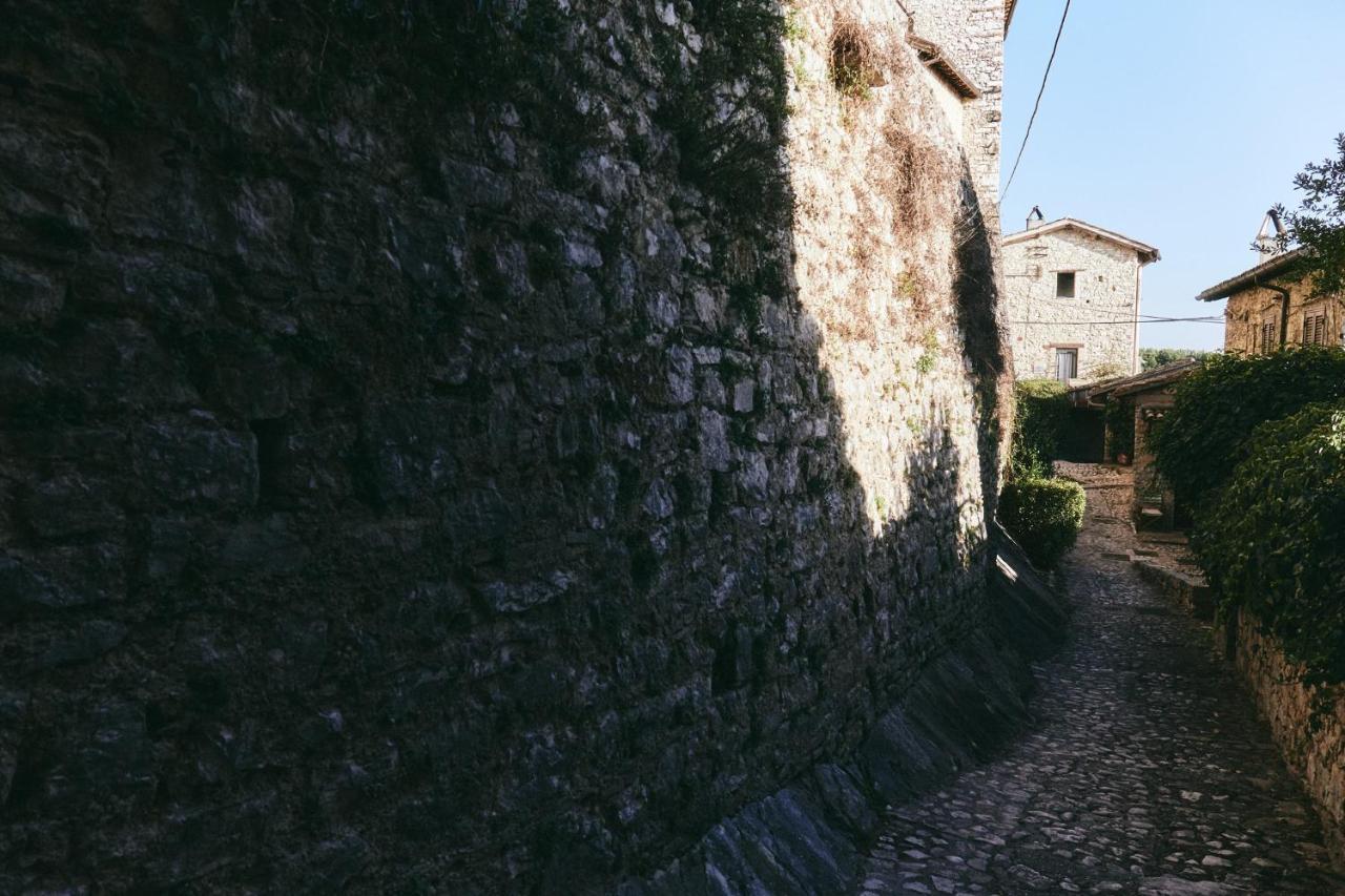 Albergo Diffuso Crispolti Labro Exterior foto