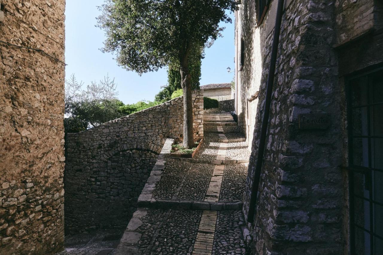 Albergo Diffuso Crispolti Labro Exterior foto