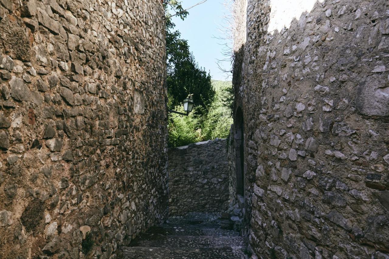 Albergo Diffuso Crispolti Labro Exterior foto