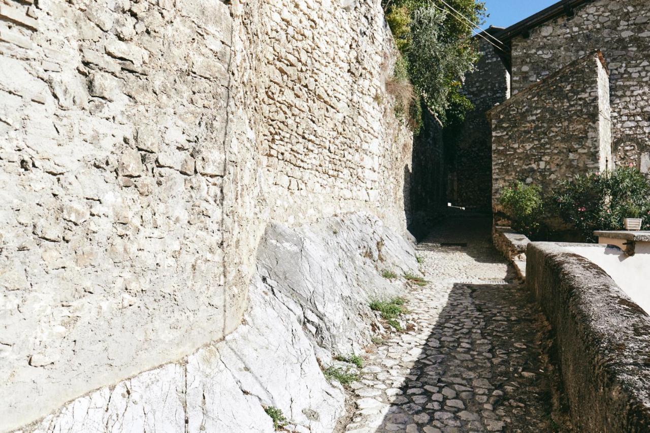 Albergo Diffuso Crispolti Labro Exterior foto