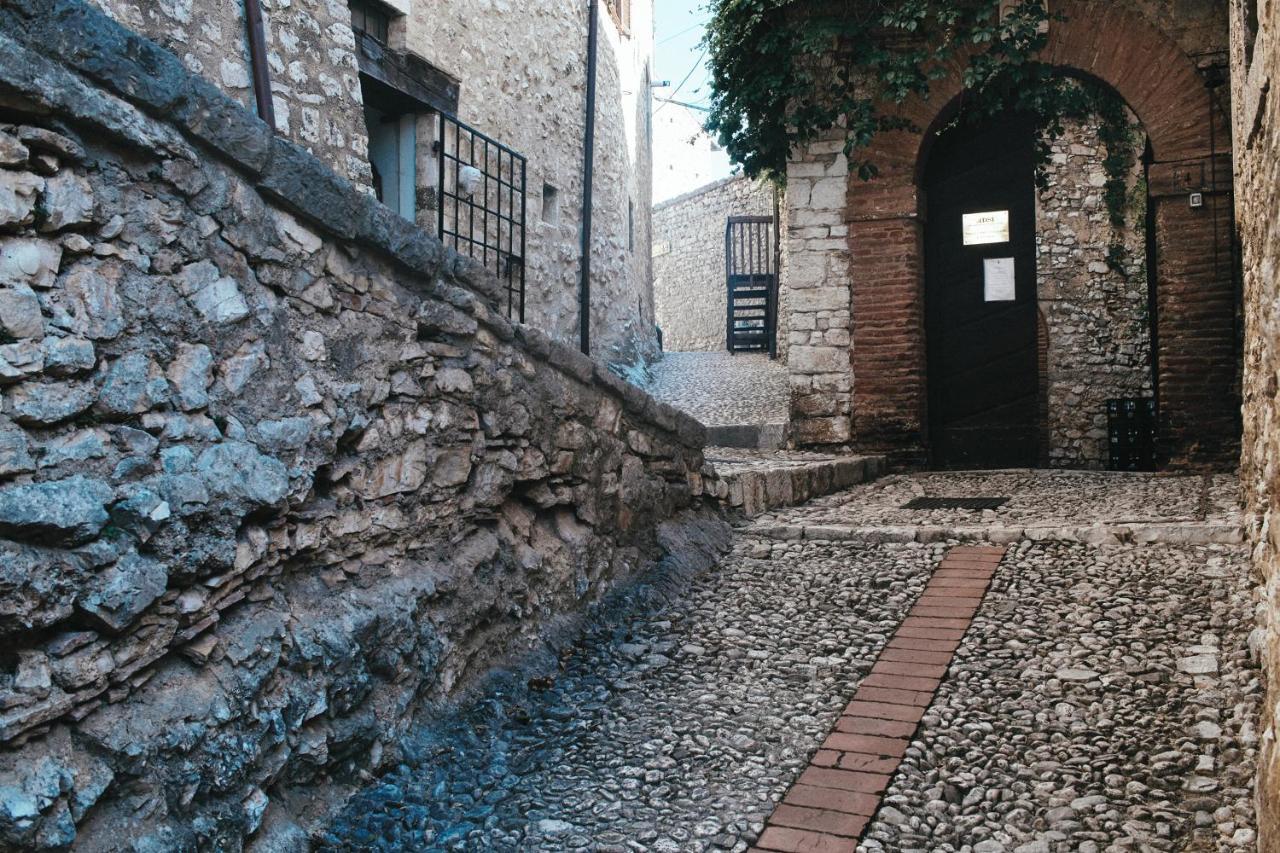 Albergo Diffuso Crispolti Labro Exterior foto